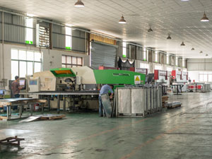 富騰鋁單板鈑金車間